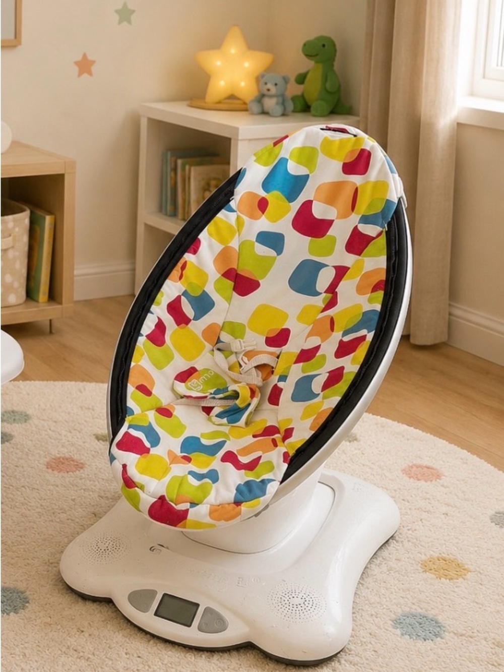 4moms mamaRoo infant seat/swing Colorful Geometric Infant Bouncer